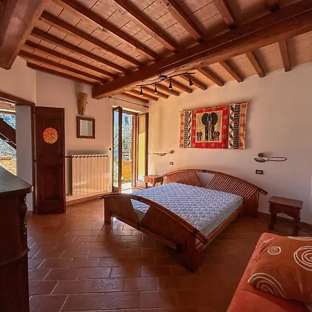 La Casa Del Cantico